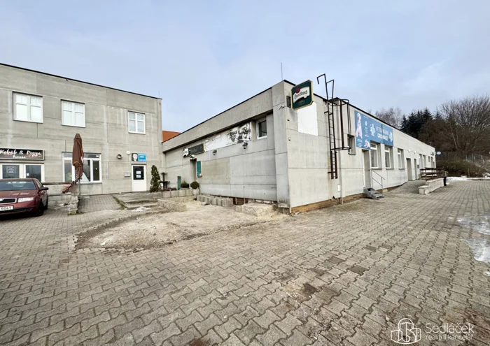 Commercial property for rent · 166 m²