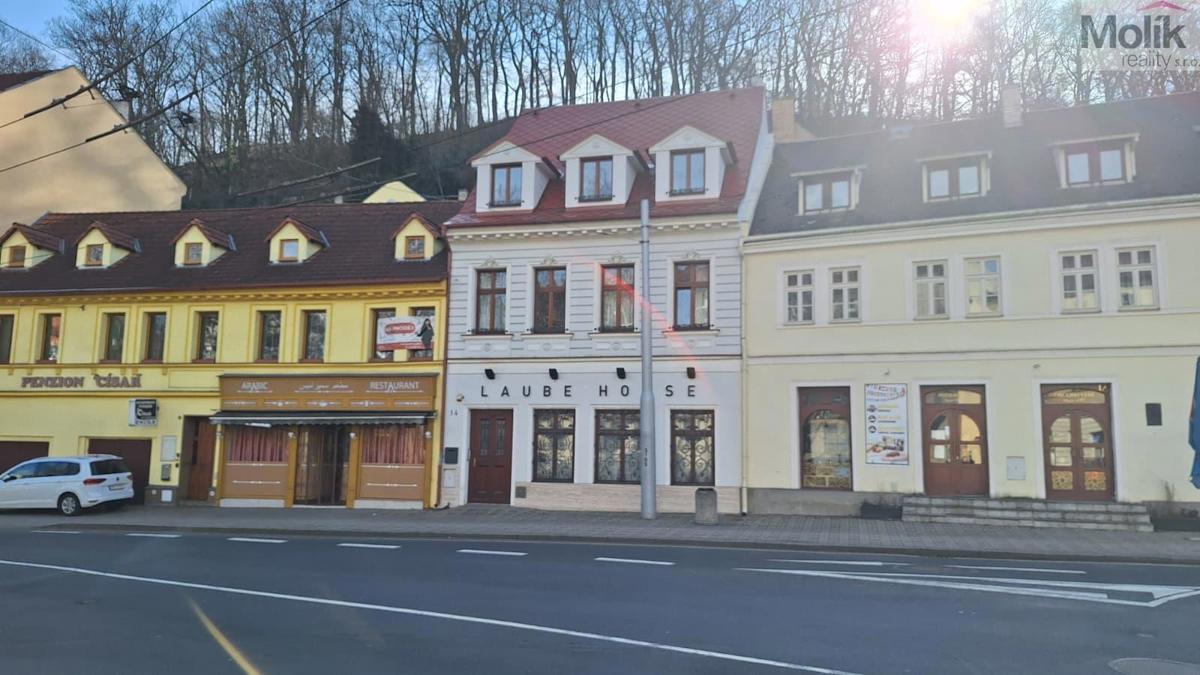Продаж будинку · Сімейний будинок · 425 m²