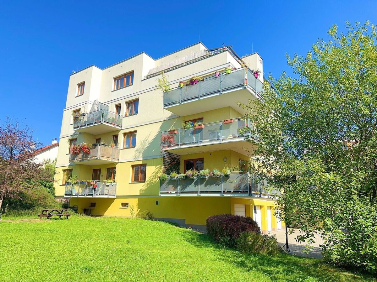 Pronájem bytu · 3+kk · 86 m²