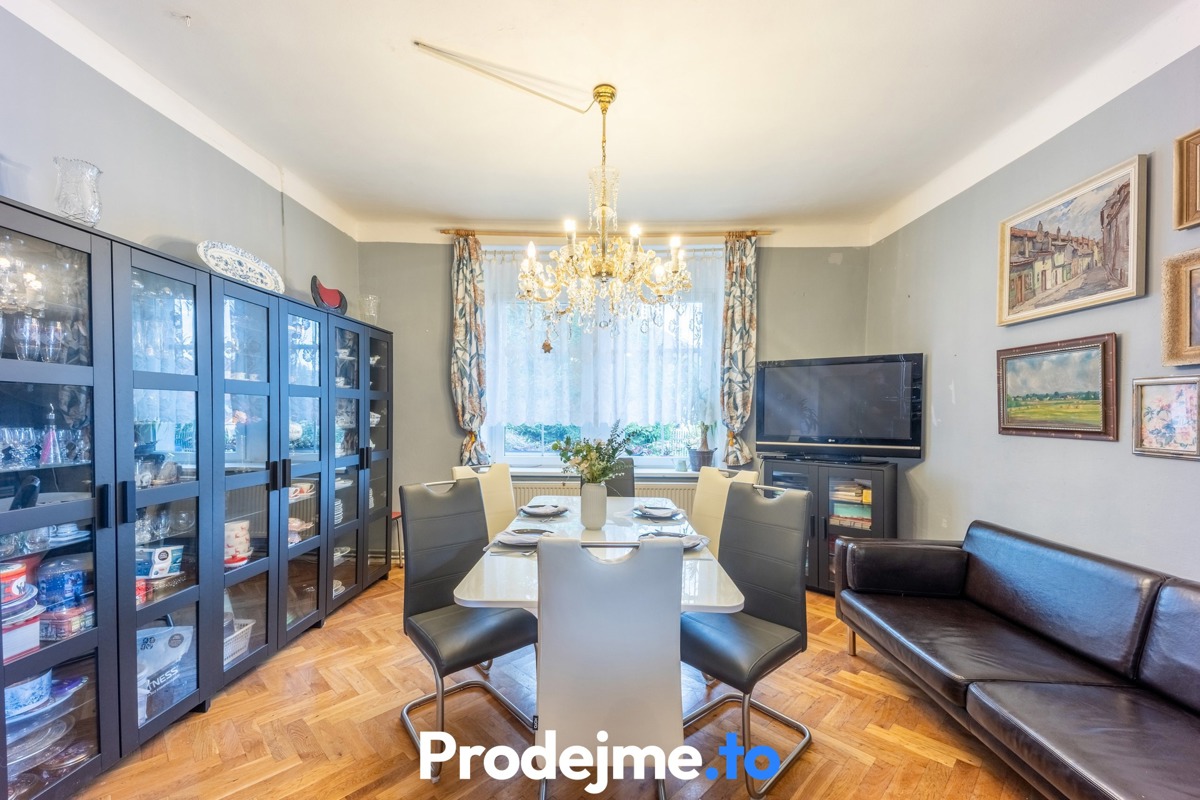 Fotografie 1 - Prodej domu · Vila · 220 m² · 5 pokojů