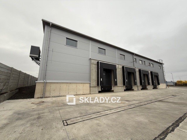 Fotografie 1 - Pronájem komerční nemovitosti · Sklad · 1 168 m²