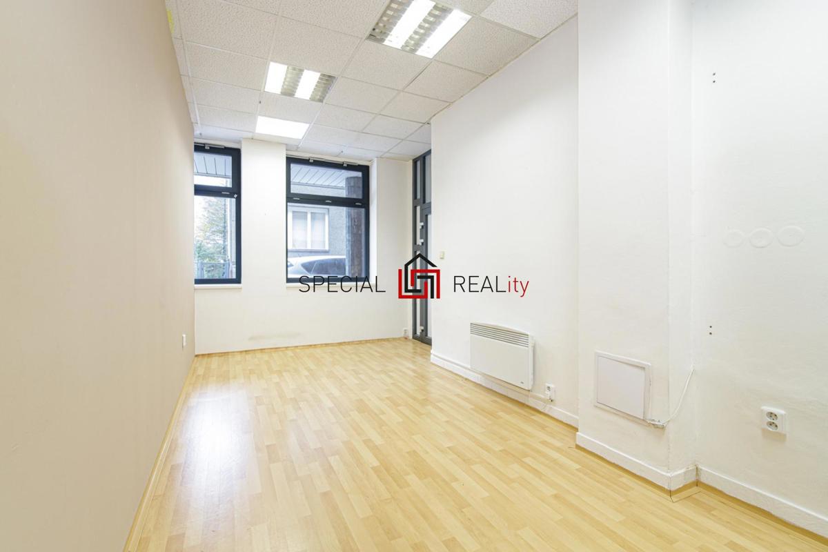Bất động sản thương mại đang được rao bán · 108 m²
