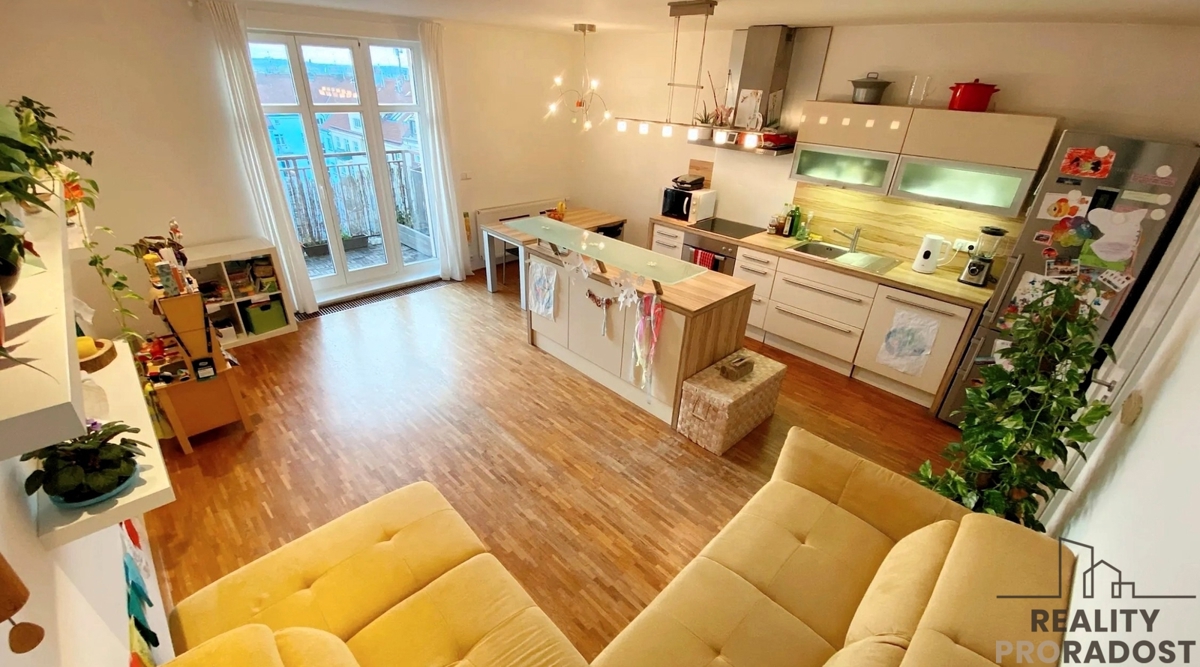 Pronájem bytu · 3+kk · 82 m²