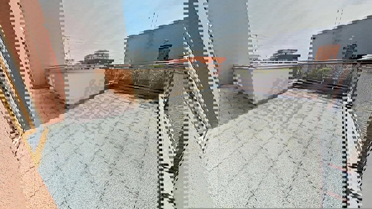 Căn hộ cho thuê · 1+kk · 42 m²