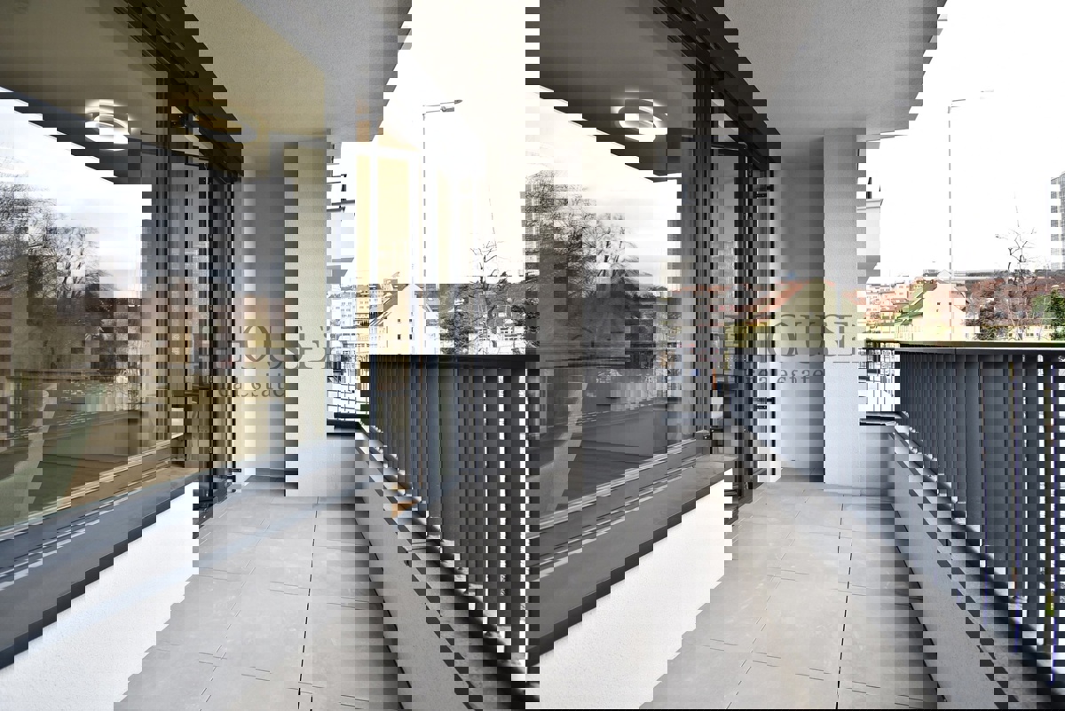 Pronájem bytu · 1+kk · 40 m²