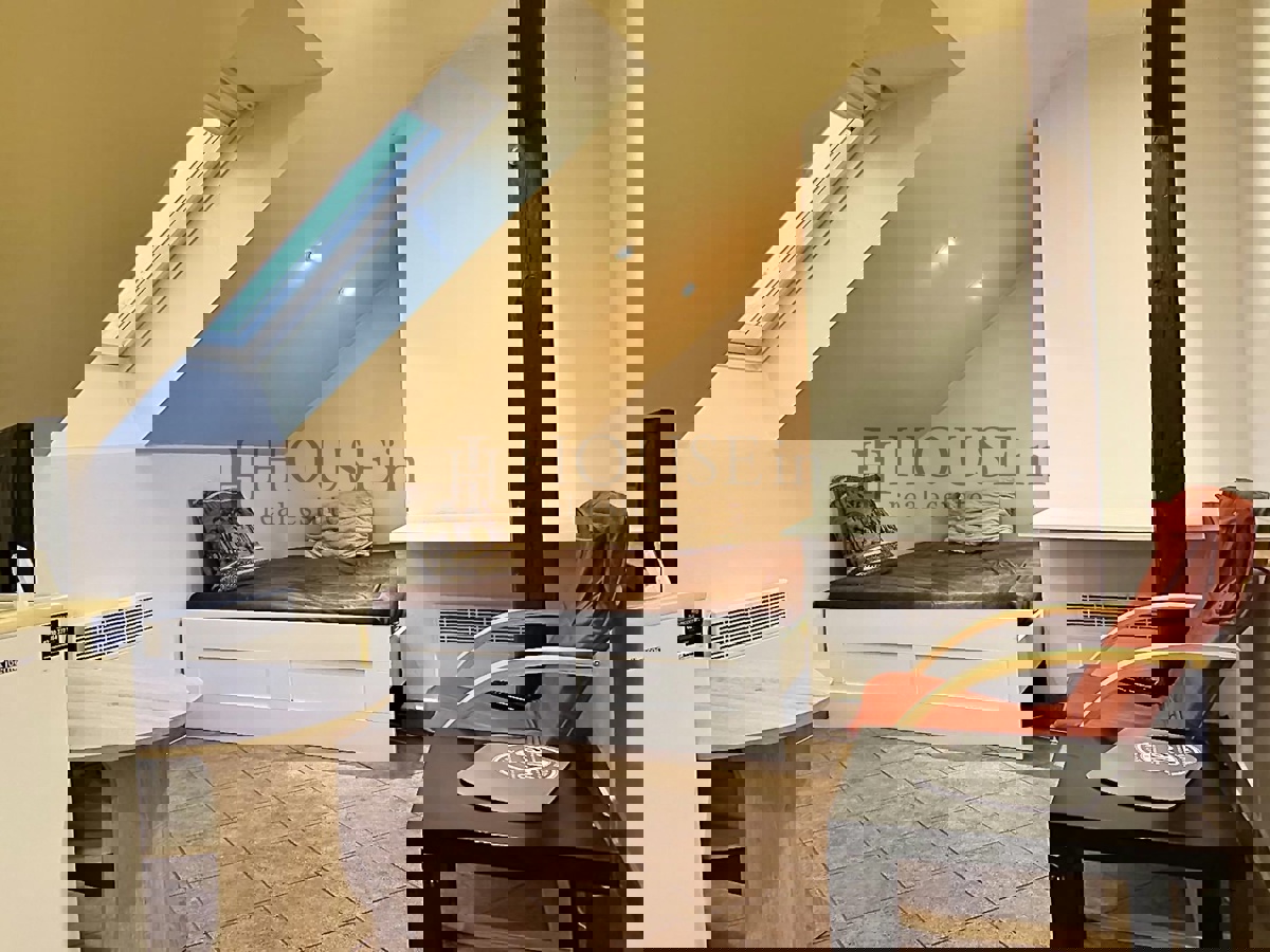 Pronájem bytu · 1+kk · 28 m²