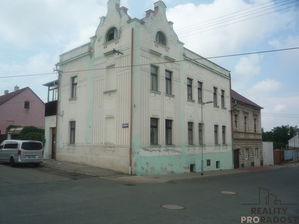 Pronájem bytu · 2+kk · 42 m²