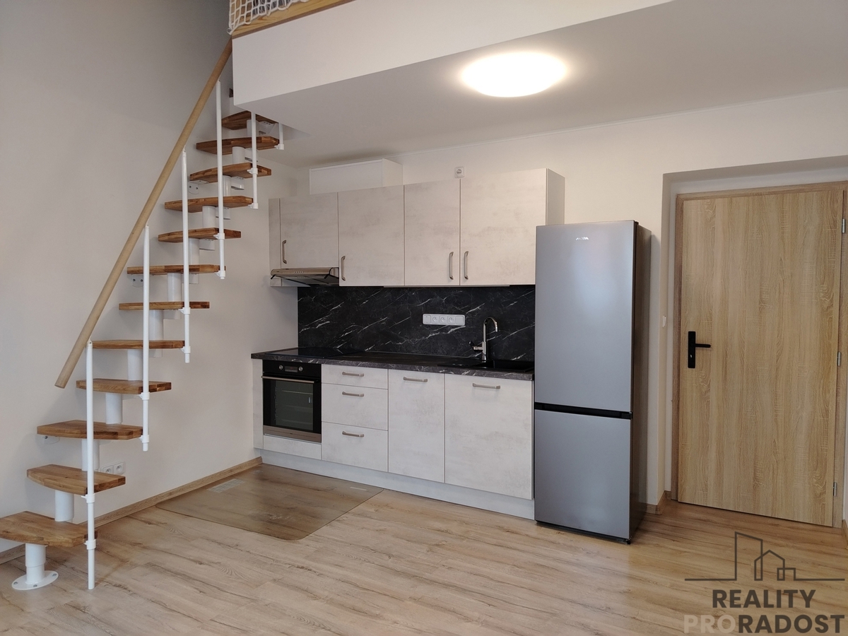 Оренда квартири · 3+kk · 65 m²