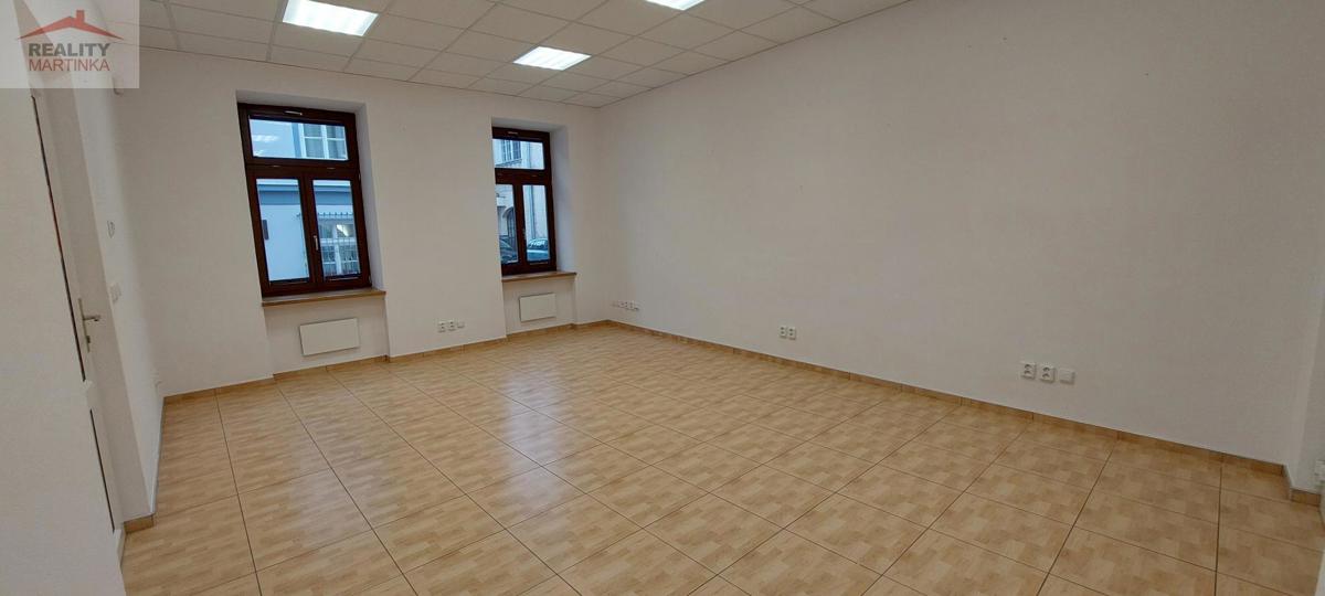 Commercial property for rent · Office · 32 m²