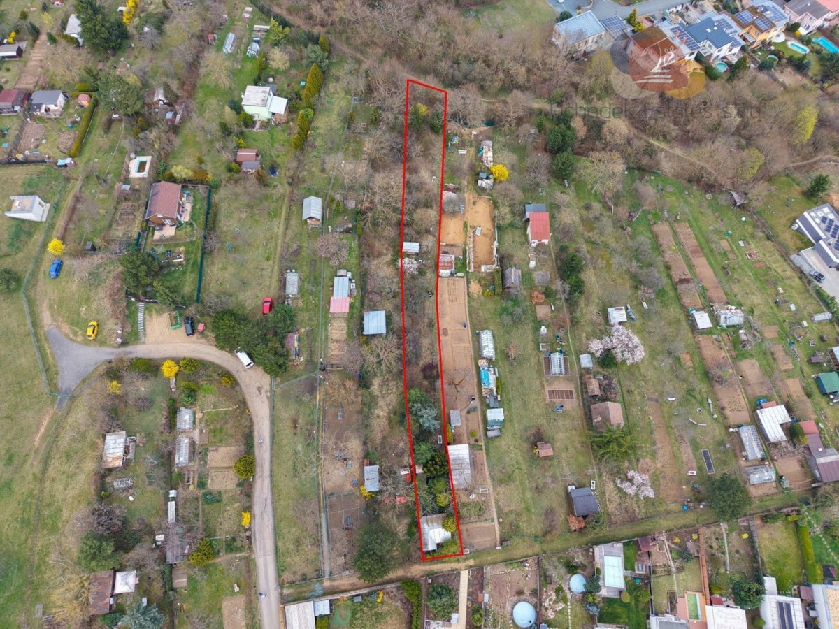 Prodej pozemku · Bydlení · 939 m²