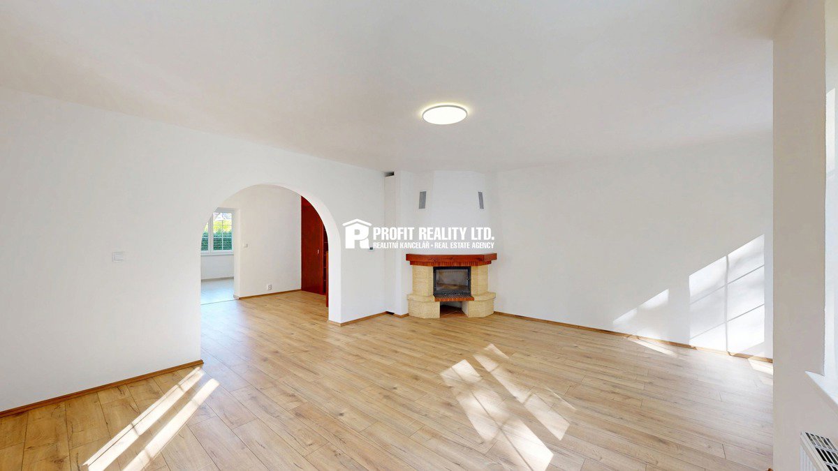 Photo 6/24