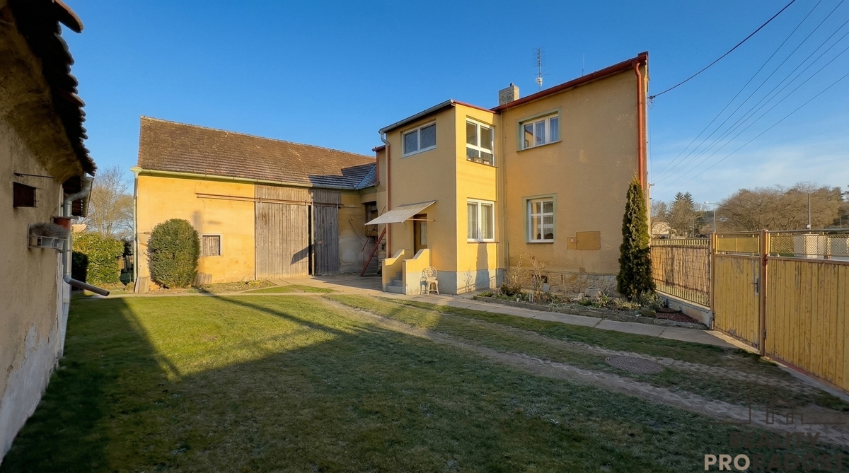 Продаж будинку · Сімейний будинок · 200 m² · 5 кімнат