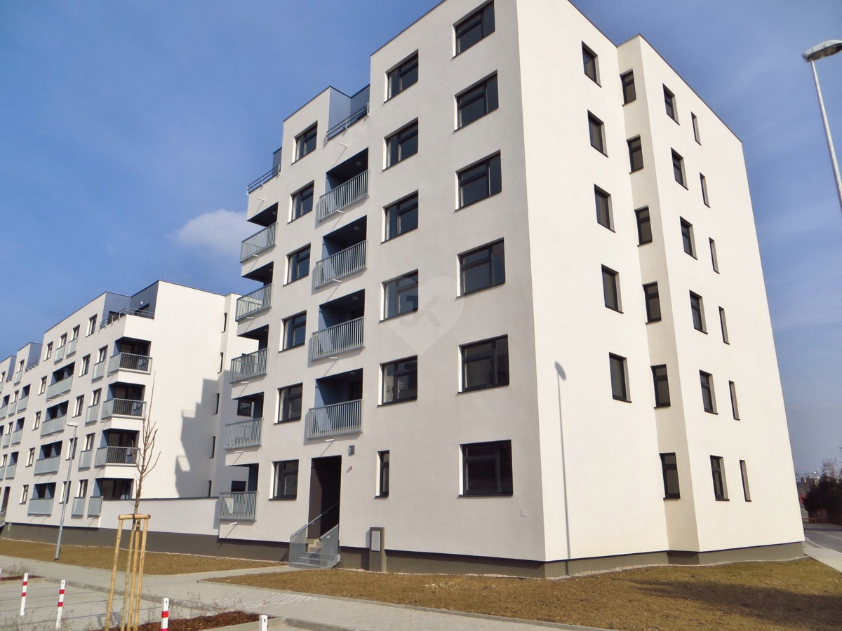 Pronájem bytu · 1+kk · 34 m²