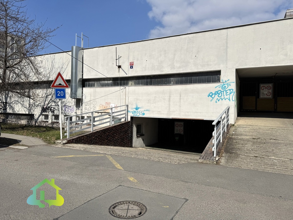 Garage for sale · 15 m²