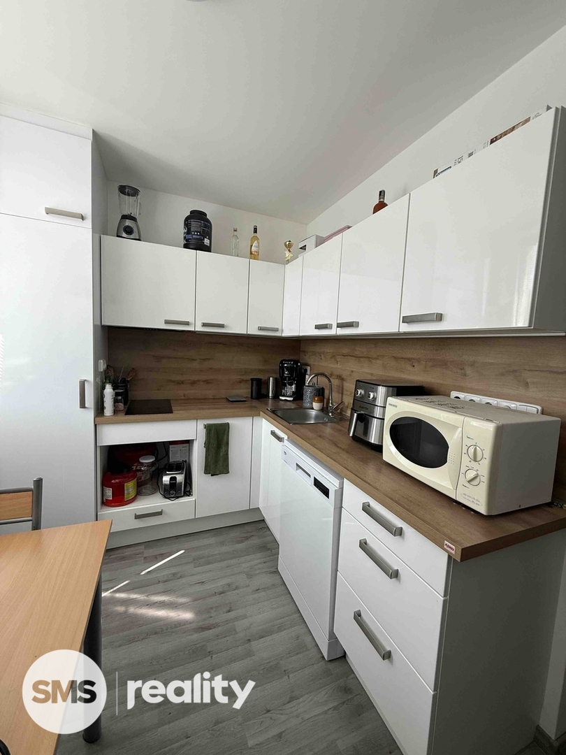 Pronájem bytu · 1+kk · 34 m²