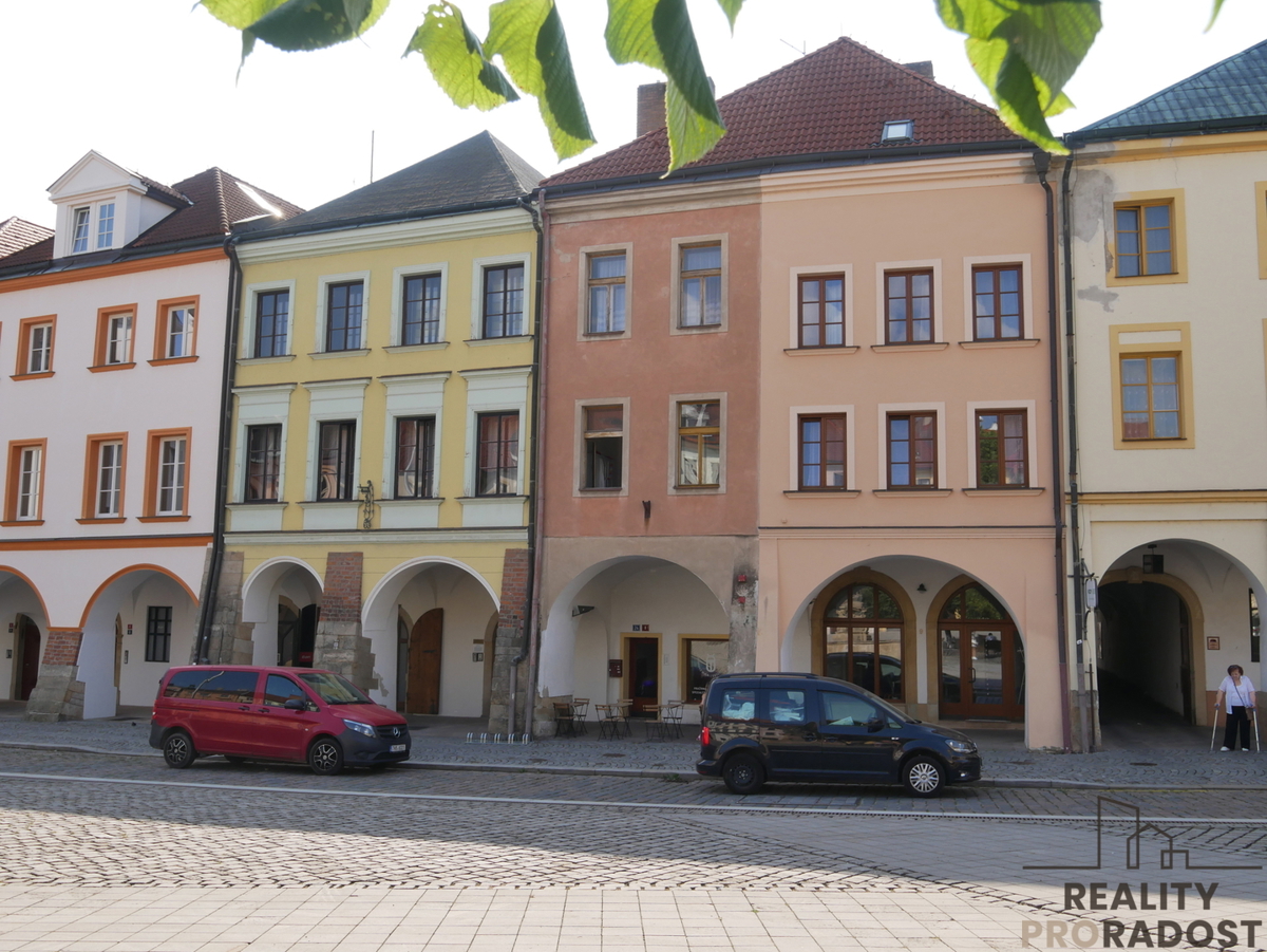 Pronájem bytu · 1+kk · 42 m²