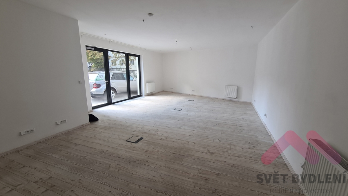 Bất động sản thương mại cho thuê · 98 m²