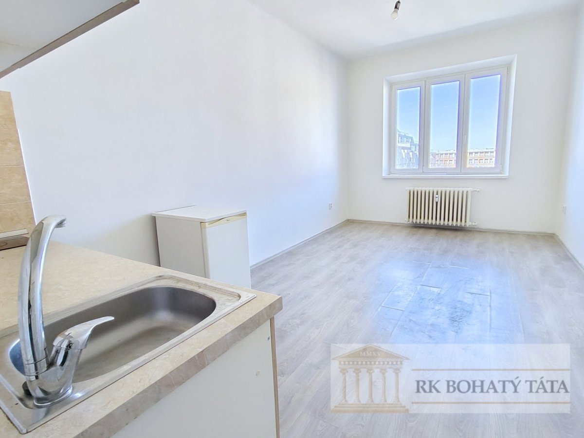 Pronájem bytu · 1+kk · 23 m²