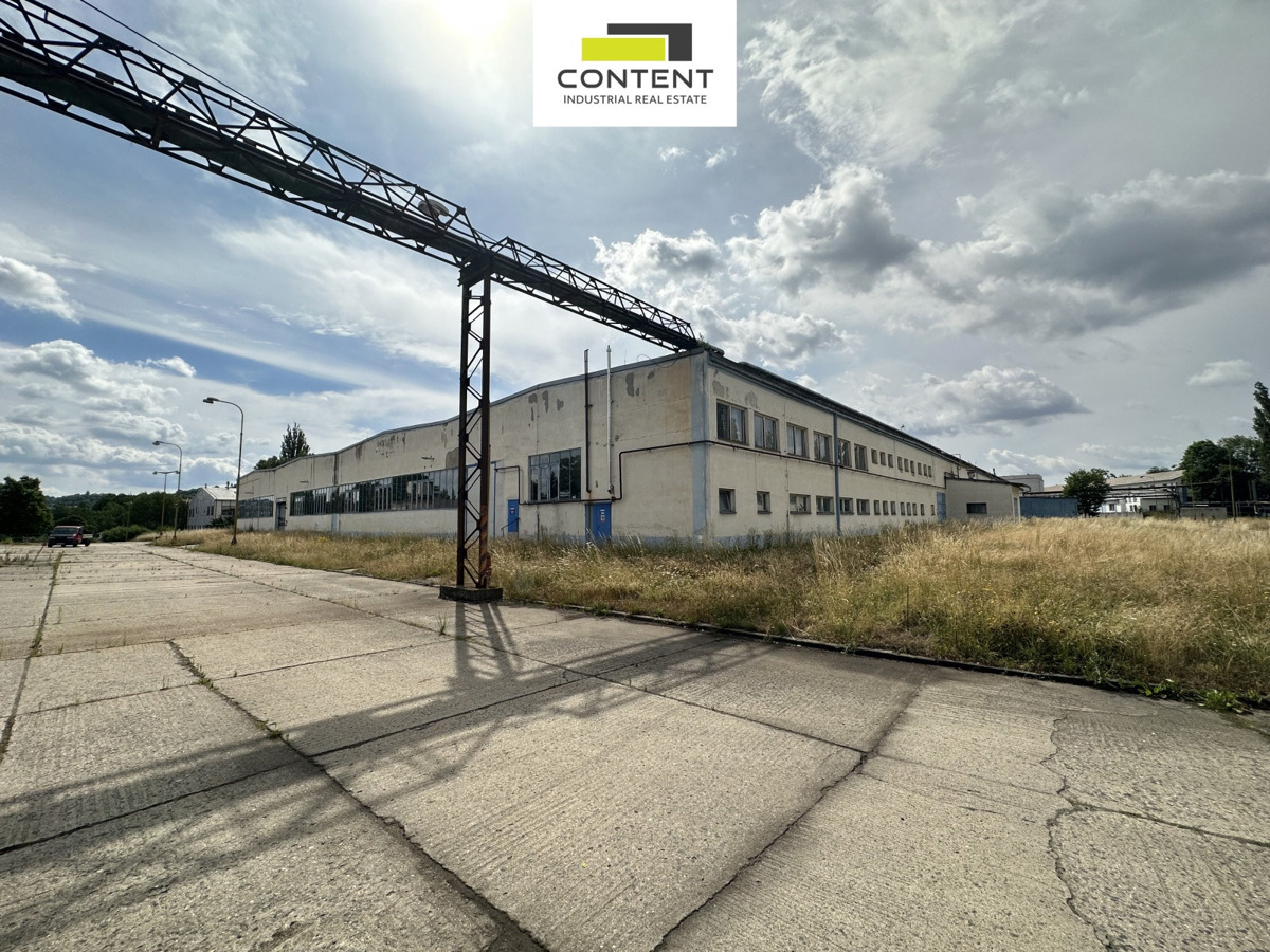 Pronájem komerční nemovitosti · 9 000 m²
