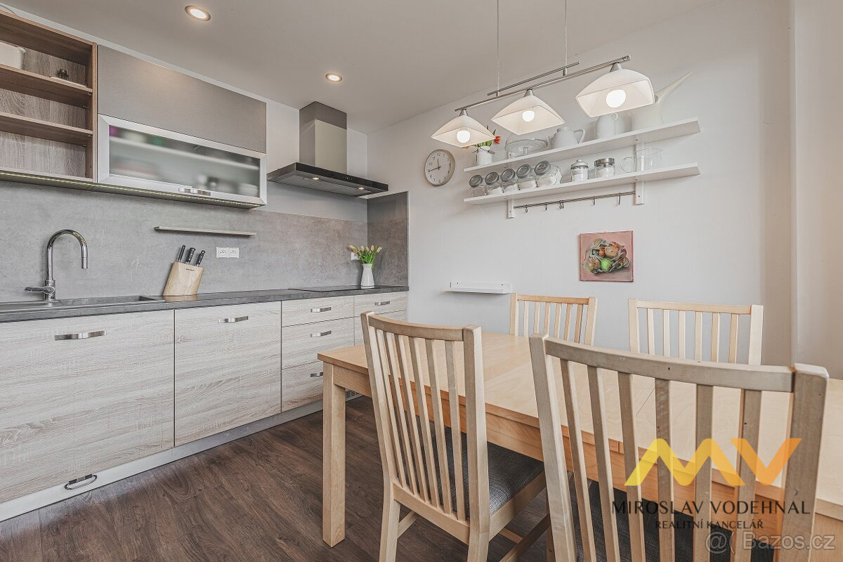 Pronájem bytu · 3+1 · 98 m²