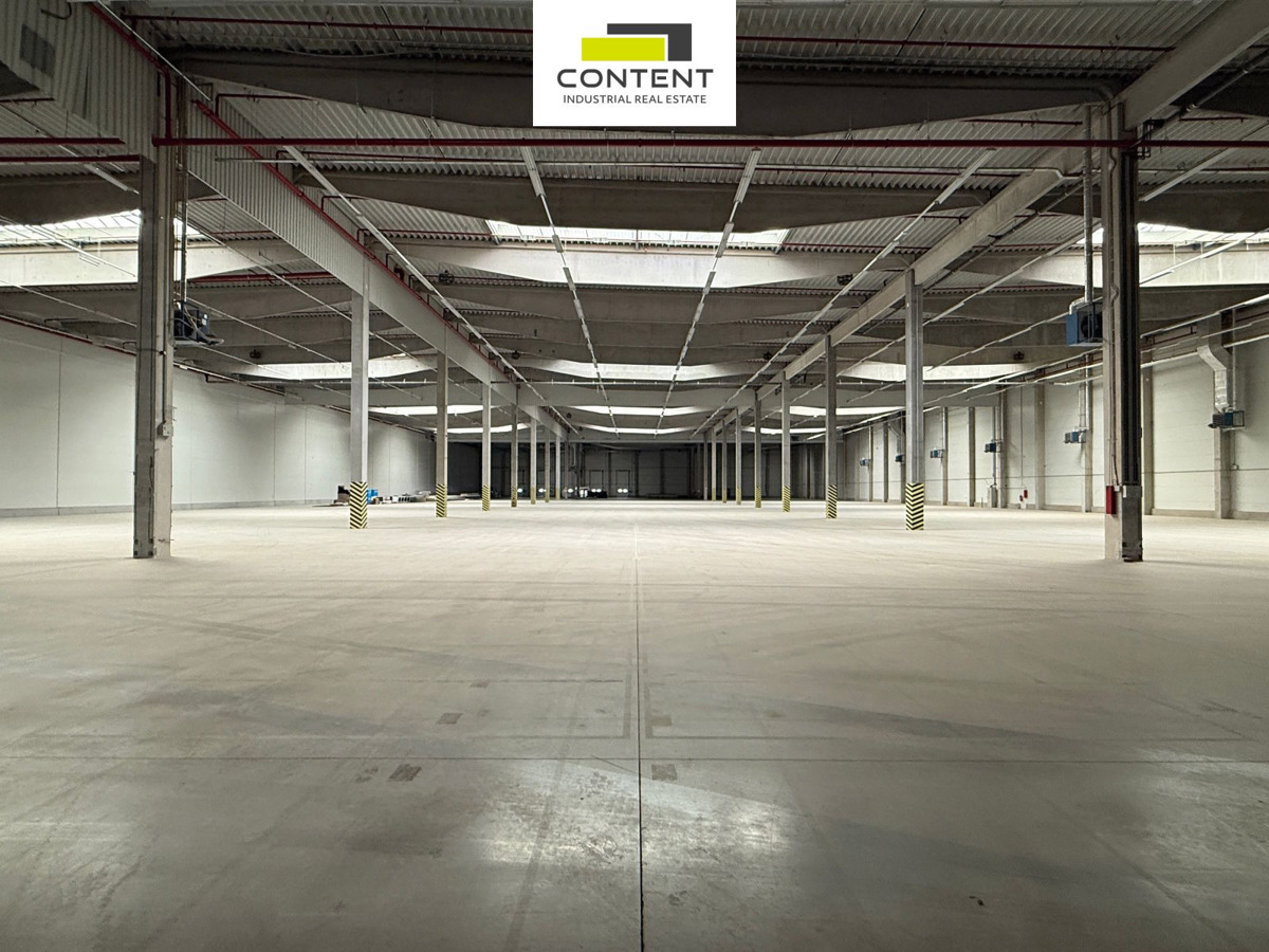 Bất động sản thương mại cho thuê · 8 281 m²