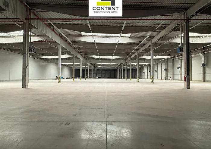 Bất động sản thương mại cho thuê · 8 281 m²