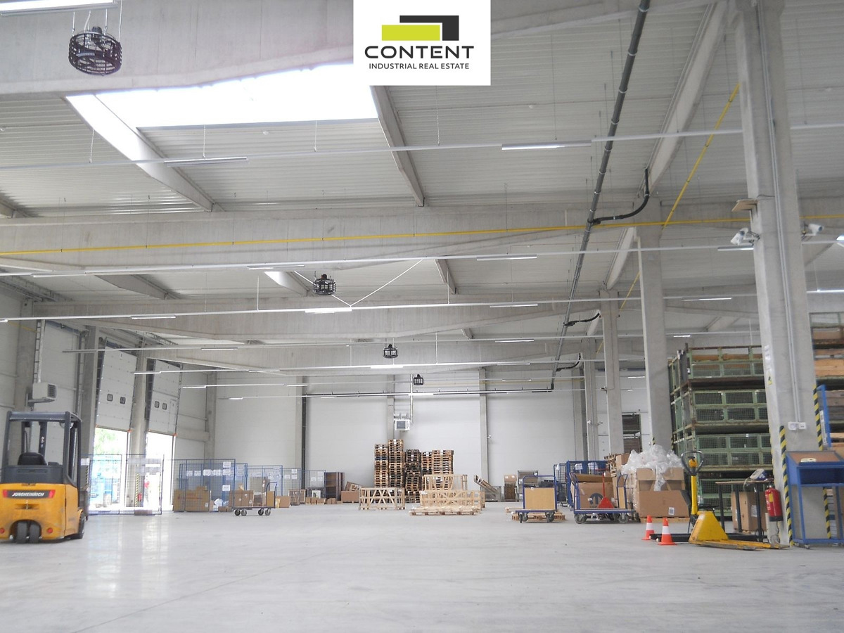 Commercial property for rent · 10 000 m²