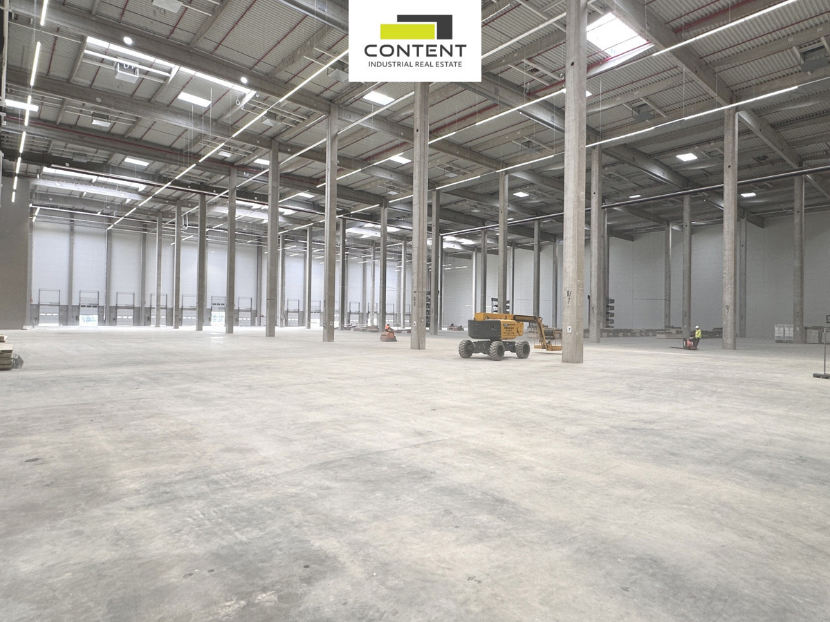 Bất động sản thương mại cho thuê · 13 389 m²