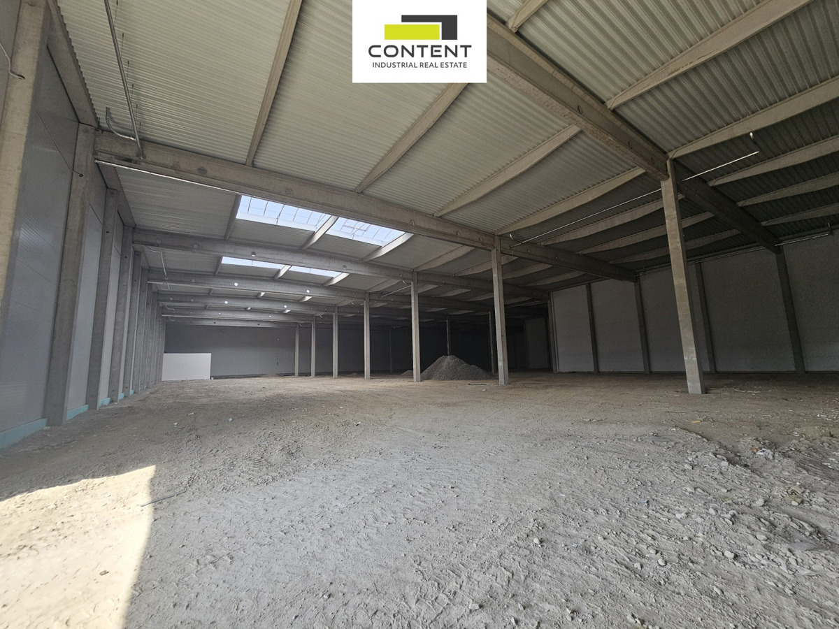 Commercial property for rent · 3 504 m²