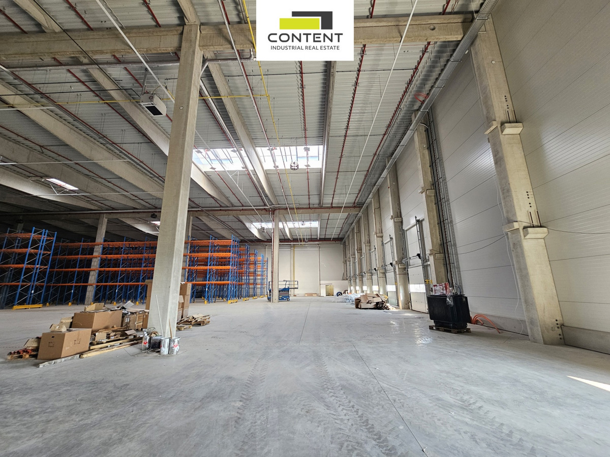 Commercial property for rent · 3 000 m²