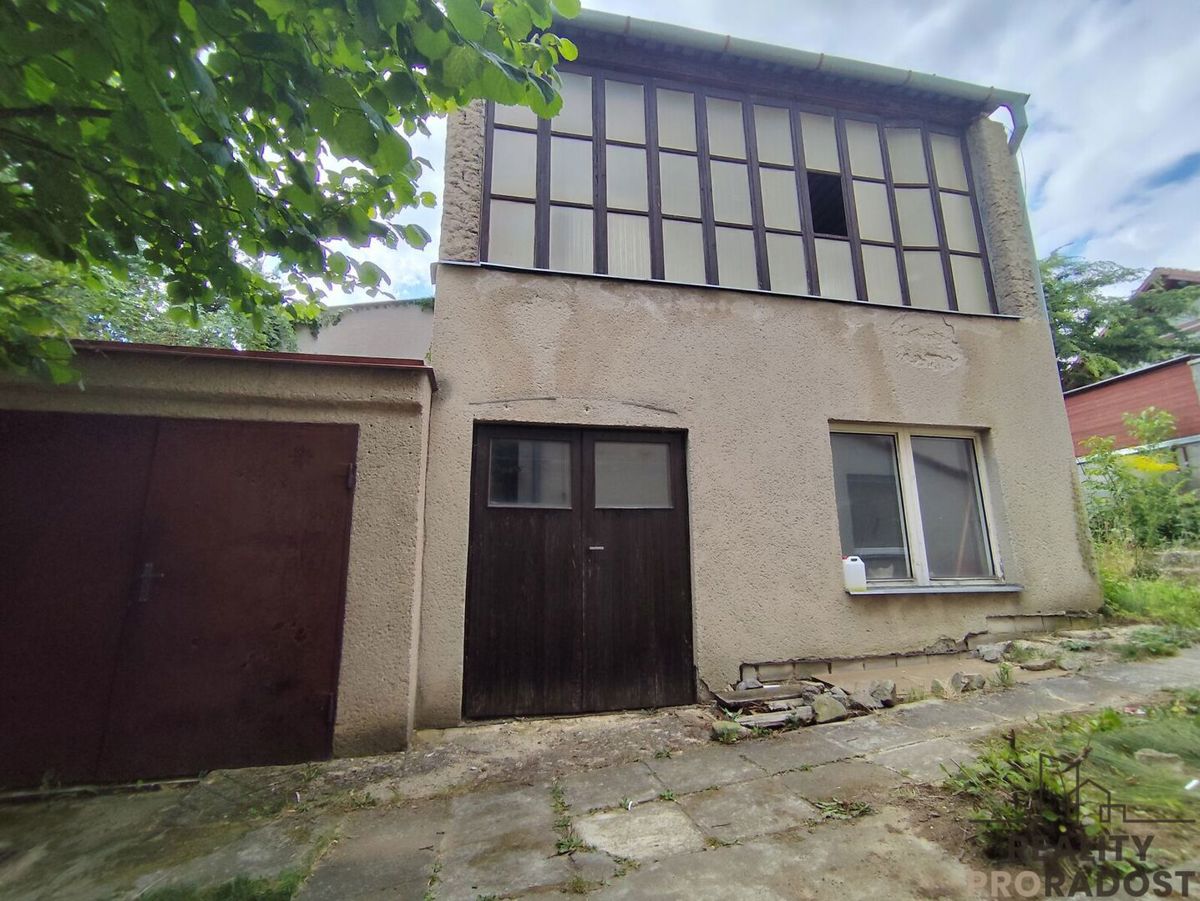 Продаж ділянки · Під забудову · 732 m²