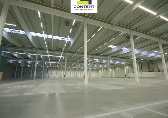 Pronájem komerční nemovitosti · 6 563 m²