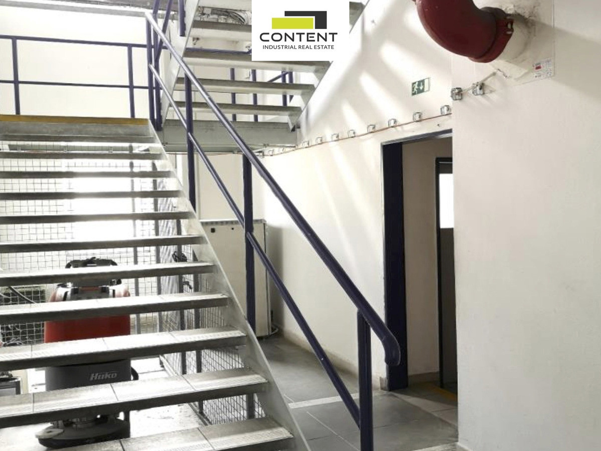 Fotografie 4 - Pronájem komerční nemovitosti · 3 164 m²