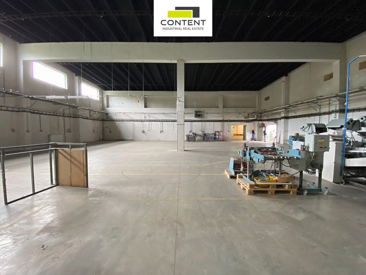 Fotografie 4 - Pronájem komerční nemovitosti · 3 372 m²