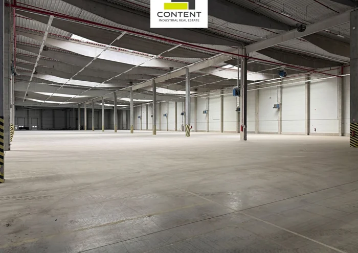 Bất động sản thương mại cho thuê · 2 377 m²