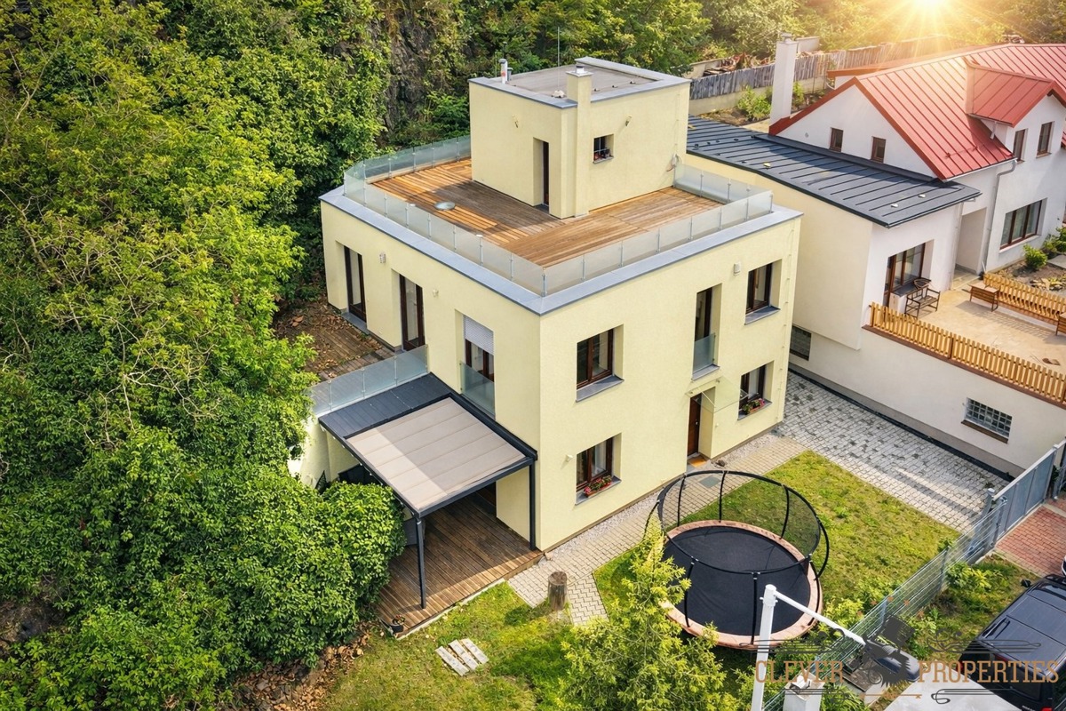 Prodej domu · Rodinný · 260 m² · 5 pokojů