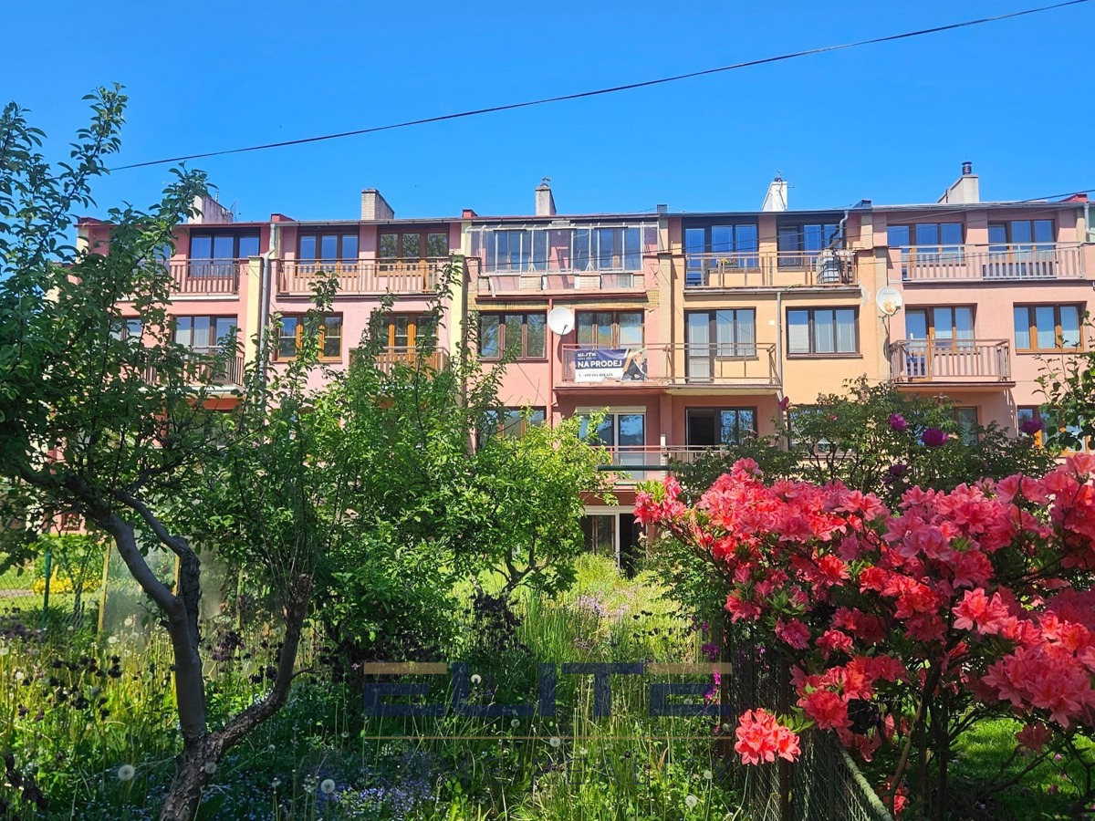 Nhà bán · 225 m² · 5 phòng