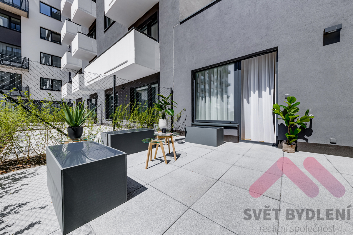 Pronájem bytu · 2+kk · 52 m²