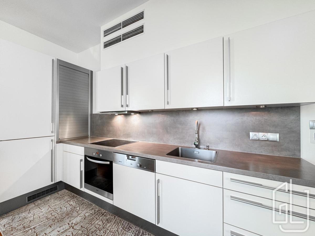 Pronájem bytu · 3+kk · 102 m²