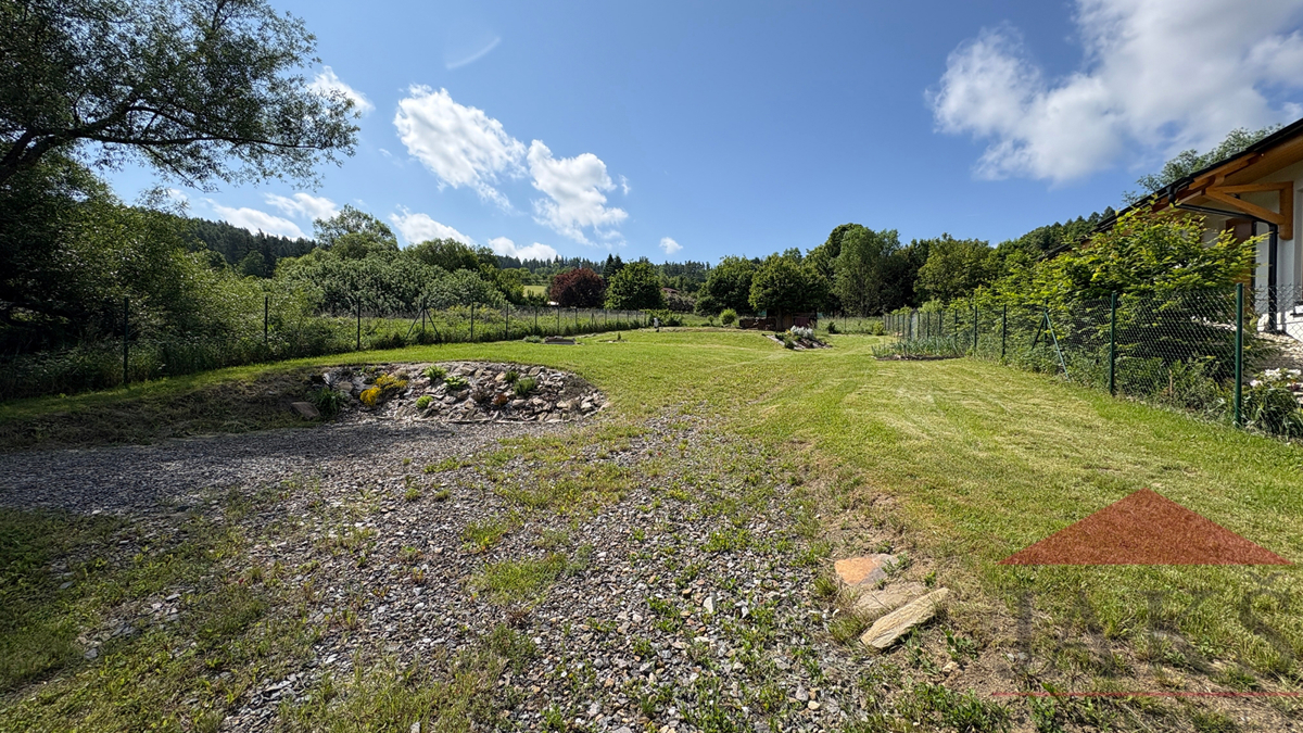 Fotografie 2 - Prodej pozemku · Bydlení · 852 m²
