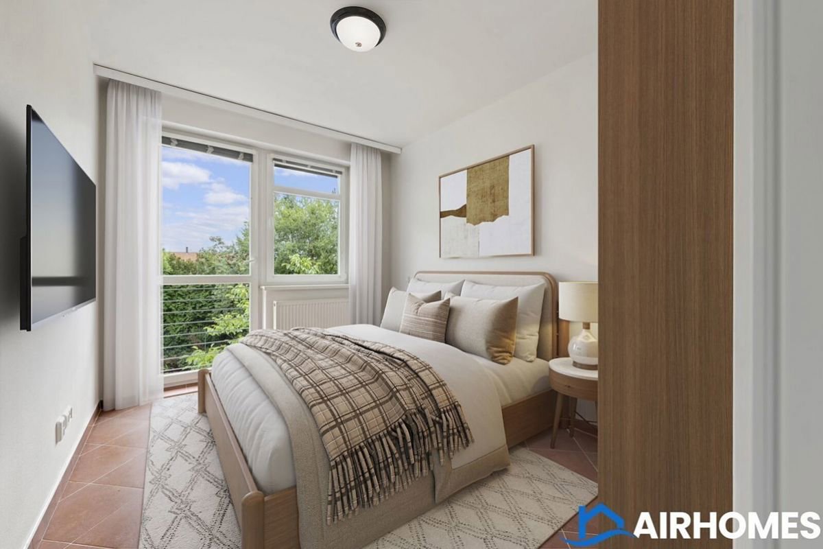 Photo 6/28