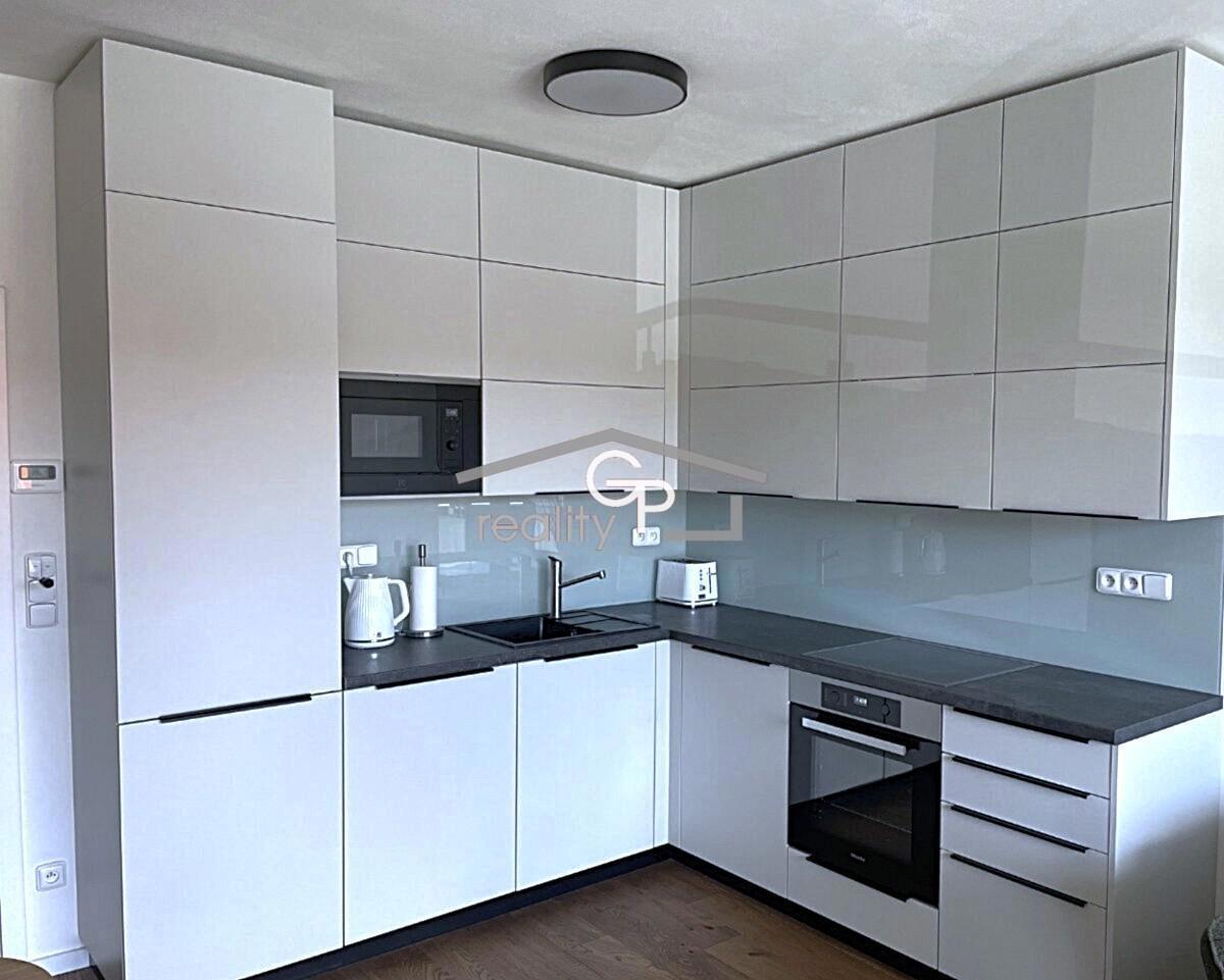 Pronájem bytu · 2+kk