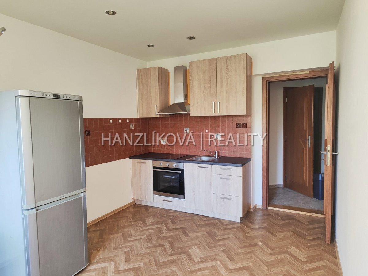 Pronájem bytu · 2+kk · 60 m²