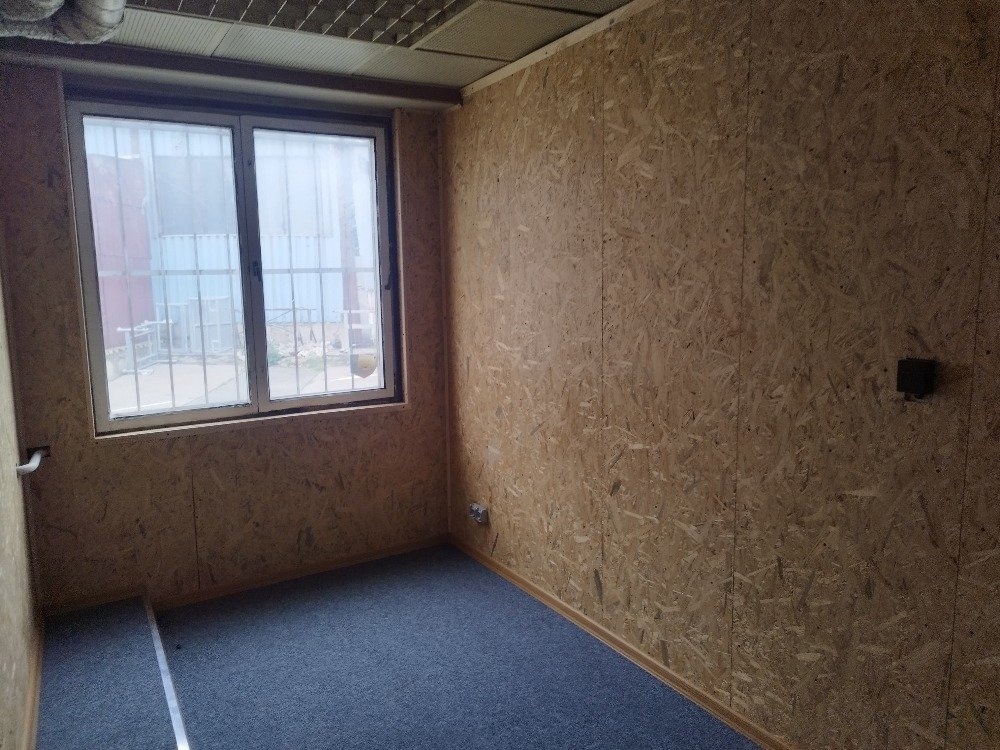 Оренда комерційної нерухомості · Офіс · 20 m²