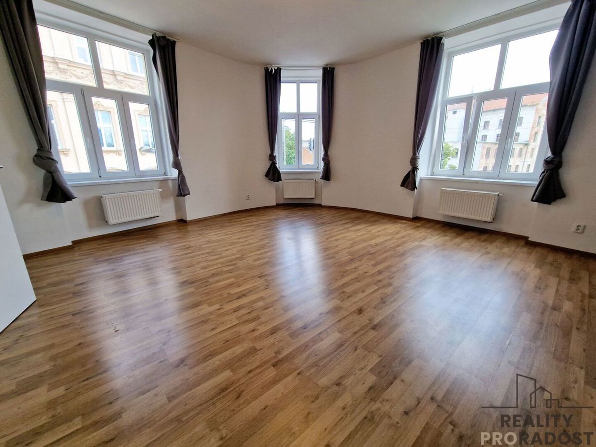 Pronájem bytu · 3+kk · 67 m²