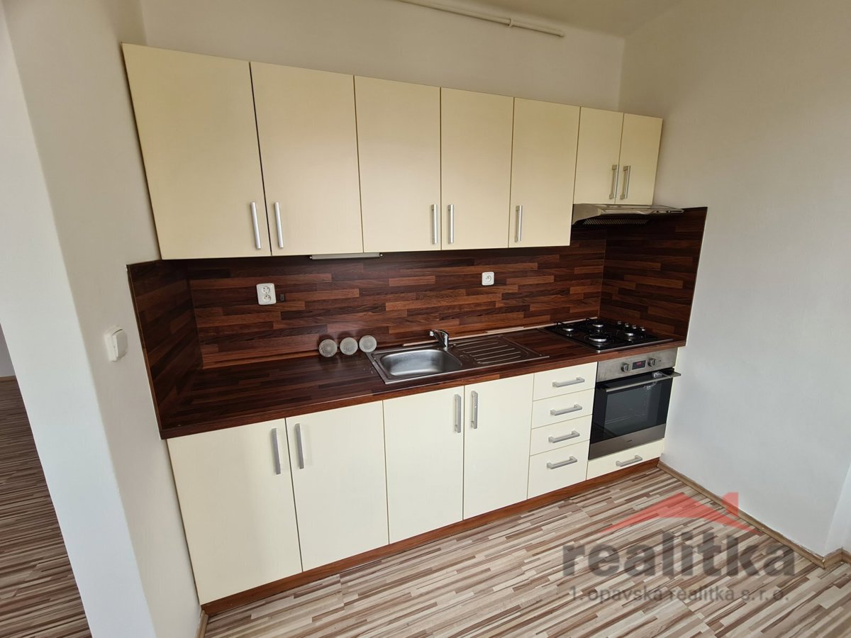 Pronájem bytu · 1+1 · 39 m²