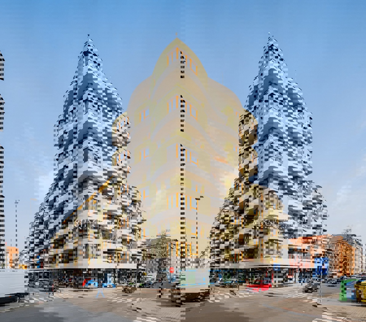 Pronájem bytu · 2+kk · 65 m²