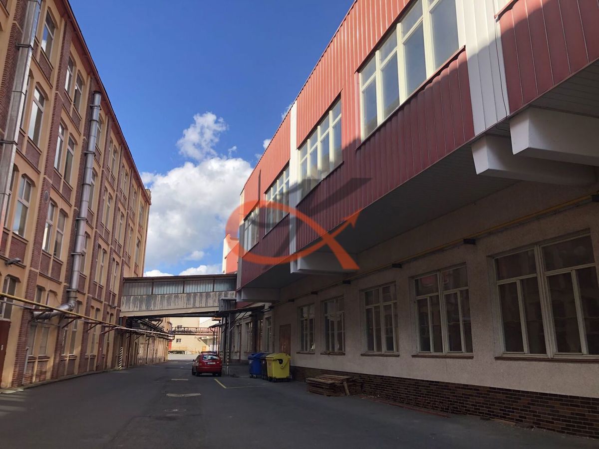 Fotografie 4 - Pronájem komerční nemovitosti · 1 500 m²