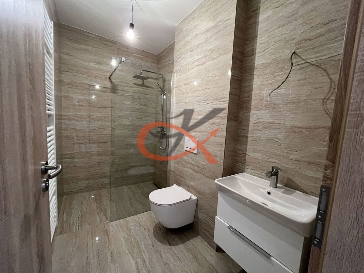 Photo 11/16