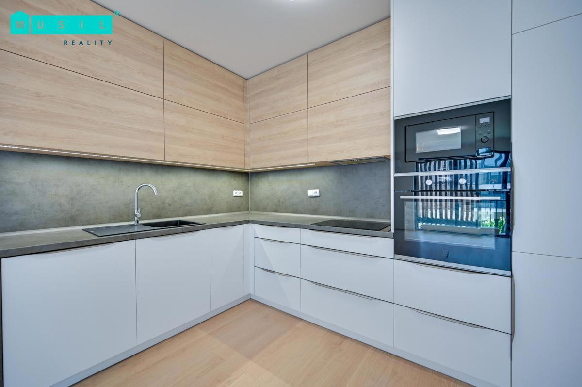 Pronájem bytu · 2+kk · 70 m²